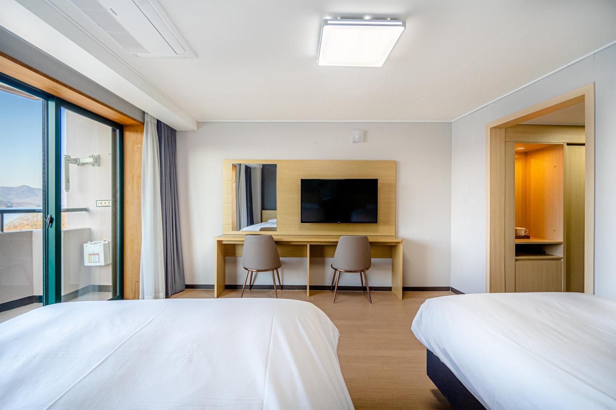 Jecheon Cheongpung Resort מראה חיצוני תמונה