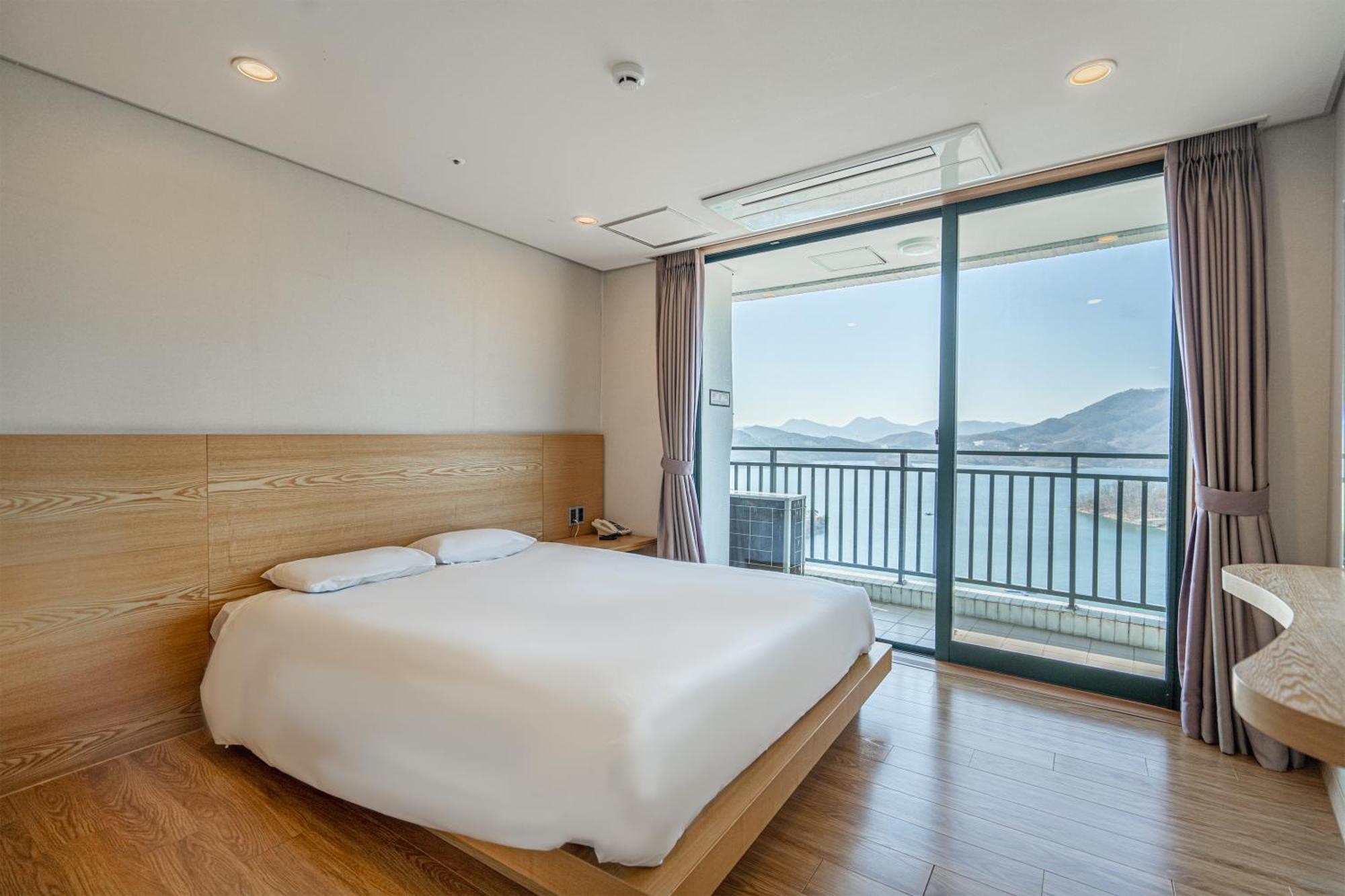Jecheon Cheongpung Resort מראה חיצוני תמונה